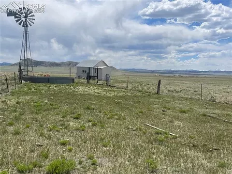 706 Montoya Ln, Hartsel, CO 80449