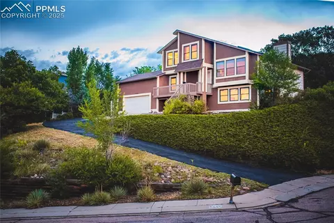 5450 Settlers Ter, Colorado Springs, CO 80917