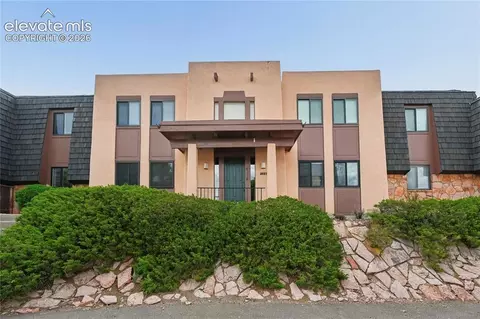 2927 Mesa Rd #C, Colorado Springs, CO 80904