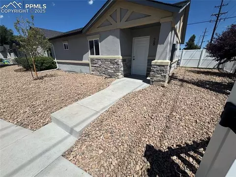 28 Shangra La Dr, Colorado Springs, CO 80907