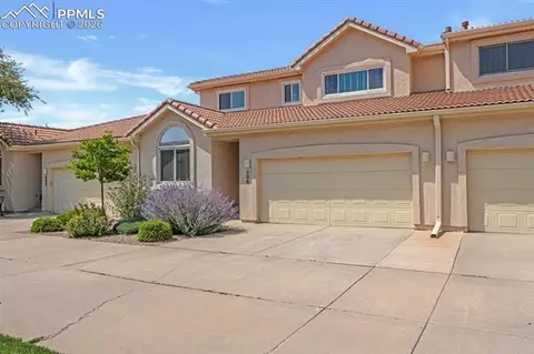 206 Luxury Ln, Colorado Springs, CO 80921