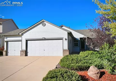 7202 Creekfront Dr, Fountain, CO 80817