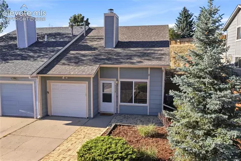 5248 Solar Ridge Dr, Colorado Springs, CO 80917