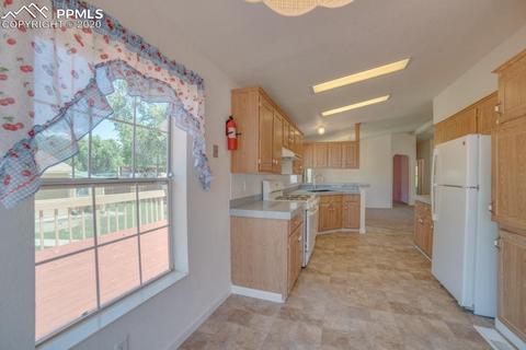 307 E 7th St, Florence, CO 81226 photo 9
