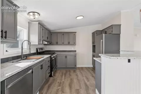 Kitchen - 5510 Whipshaw Rd, Peyton, CO 80831 photo 2 of 3