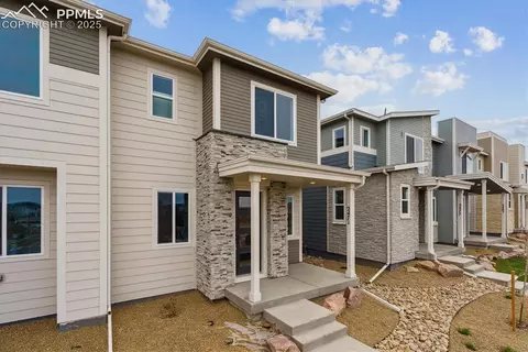 2471 Vanhoutte Vw, Colorado Springs, CO 80915