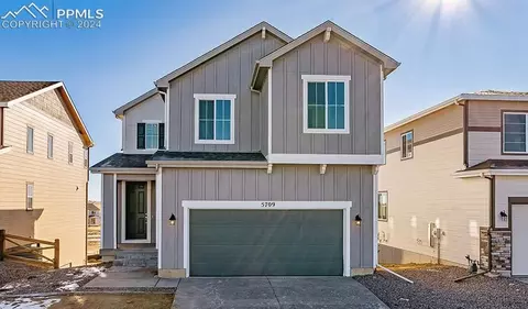 5709 Mammoth Ln, Colorado Springs, CO 80923
