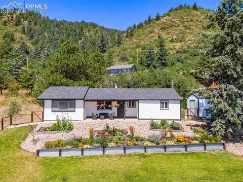 118 Hillside Rd, Palmer Lake, CO 80133