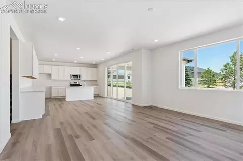 10061 Kingsbury Dr, Peyton, CO 80831 photo 9