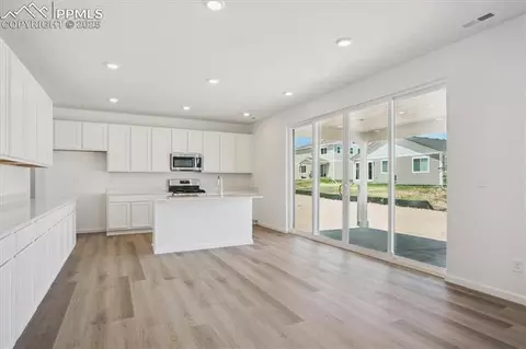 10061 Kingsbury Dr, Peyton, CO 80831 photo 7