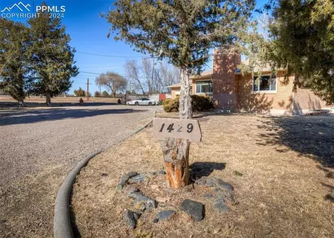 1429 W 6th St, La Junta, CO 81050