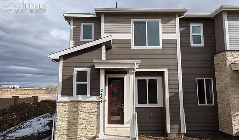 2494 Vanhoutte Vw, Colorado Springs, CO 80915