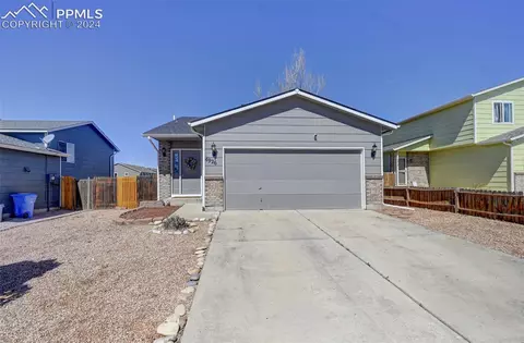 4926 Witches Hollow Ln, Colorado Springs, CO 80911