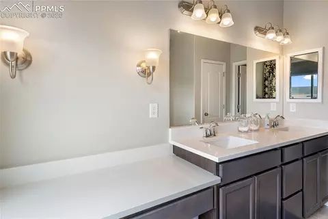 Bath - 10031 Keating Dr, Peyton, CO 80831 photo 2 of 4