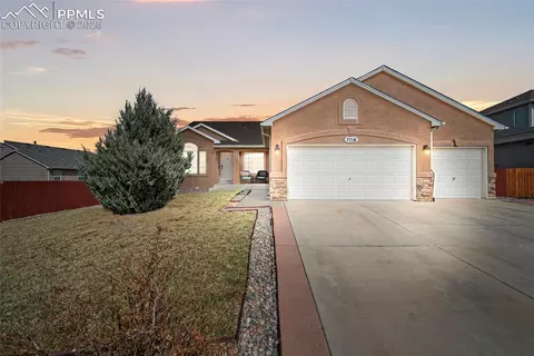 7718 Creekfront Dr, Fountain, CO 80817