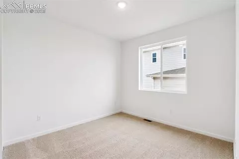 10313 Kingsbury Dr, Peyton, CO 80831 photo 4