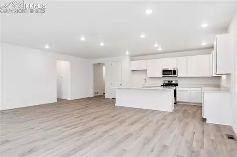 10313 Kingsbury Dr, Peyton, CO 80831 photo 12