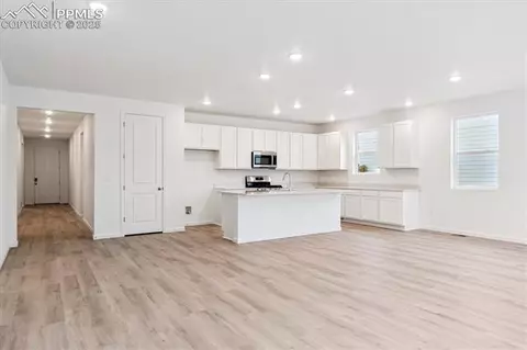 10313 Kingsbury Dr, Peyton, CO 80831 photo 10