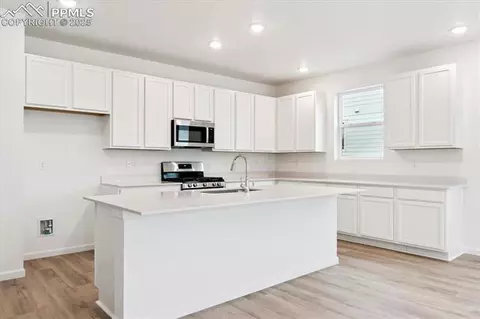 10313 Kingsbury Dr, Peyton, CO 80831 photo 9