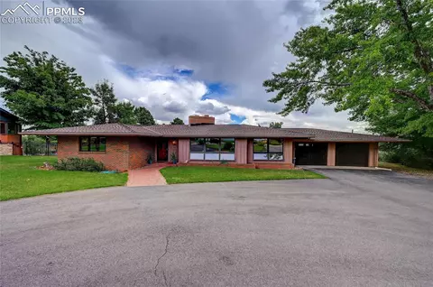 31 Crescent Ln, Colorado Springs, CO 80904