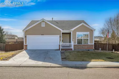 8710 Silver Glen Dr, Fountain, CO 80817