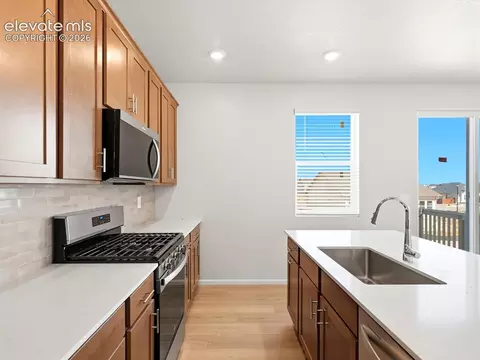 Kitchen - 10833 Rolling Ranch Dr, Peyton, CO 80831 photo 5 of 7