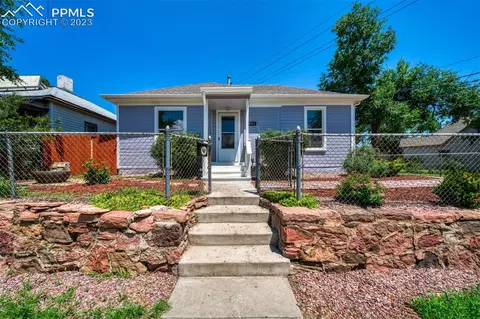 902 W Cucharras St, Colorado Springs, CO 80905
