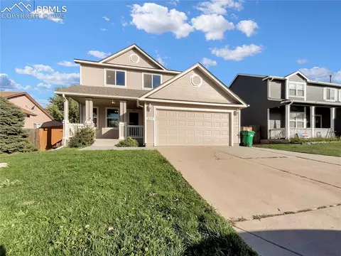 825 Hayloft Ln, Fountain, CO 80817