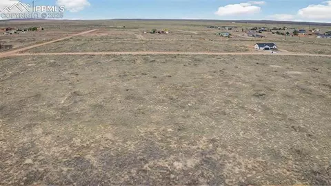 816 E Cholla Dr, Pueblo, CO 81007 photo 2