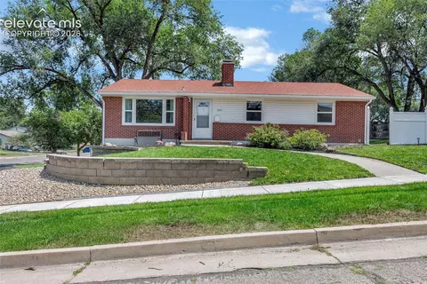 1515 Mcarthur Ave, Colorado Springs, CO 80909