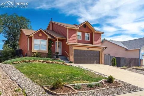 8325 Snapdragon Dr, Colorado Springs, CO 80920