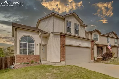 6041 Pioneer Mesa Dr, Colorado Springs, CO 80923
