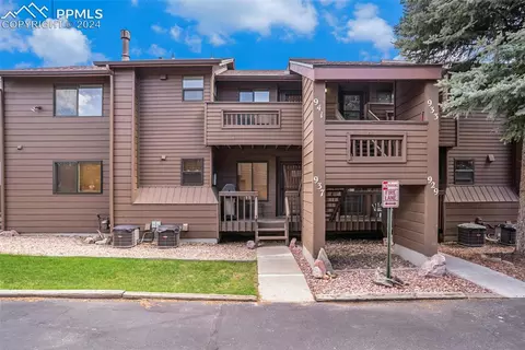 941 Moorings Dr, Colorado Springs, CO 80906