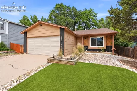 6065 Pemberton Way, Colorado Springs, CO 80919