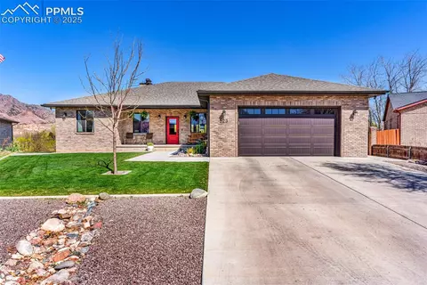 523 Dalmatian Dr, Canon City, CO 81212