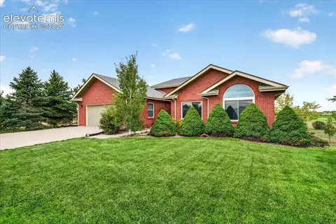 55739 E Apache Pl, Strasburg, CO 80136