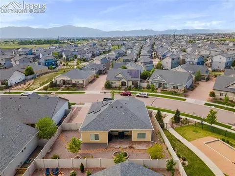 6747 Golden Briar Ln, Colorado Springs, CO 80927