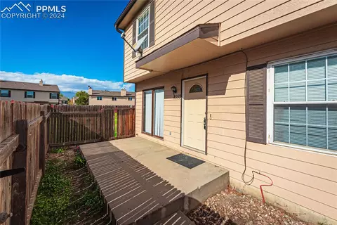 4550 Lamplighter Cir, Colorado Springs, CO 80916