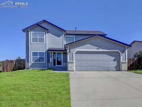 740 Foxwood Dr, Colorado Springs, CO 80911