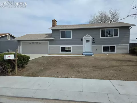 1717 Kodiak Dr, Colorado Springs, CO 80910