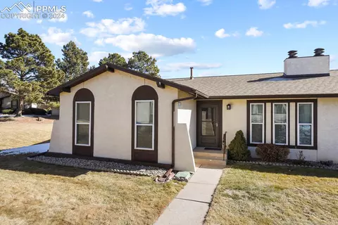 3310 Valley Hi Ave #B, Colorado Springs, CO 80910