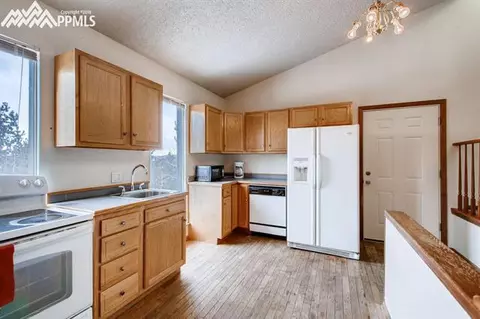 774 Calcite Dr, Divide, CO 80814 photo 10