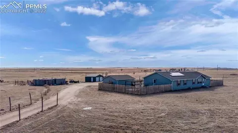 31555 Sanborn Rd, Yoder, CO 80864 photo 3
