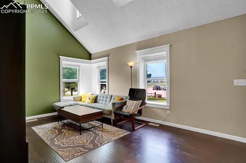 654 Mitchell Ave, Monument, CO 80132 photo 3