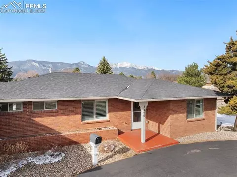2490 Mesa Rd, Colorado Springs, CO 80904