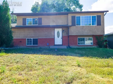1812 Olympic Dr, Colorado Springs, CO 80910