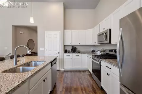27082 E Davies Ave, Aurora, CO 80016 photo 2