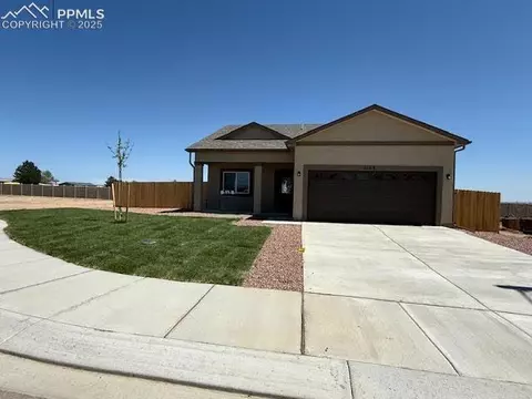 6108 Harper Ln, Pueblo, CO 81008