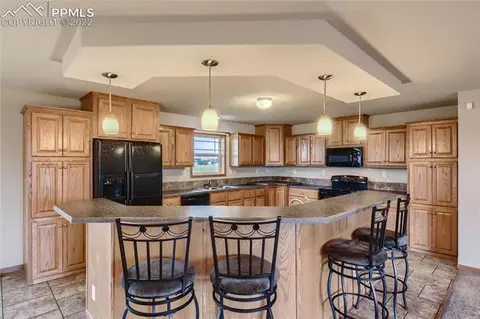 7424 Mallard Dr, Peyton, CO 80831 photo 3
