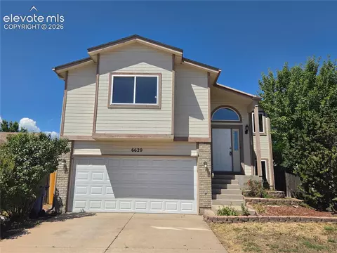 6620 Oakwood Blvd, Colorado Springs, CO 80923